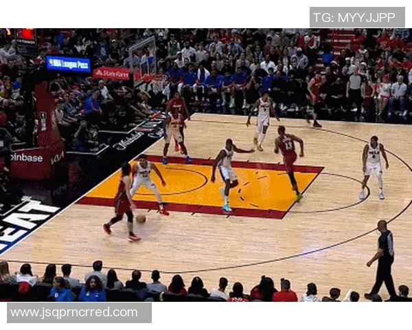 圣诞大战精彩上演凯尔特人对决76人直播全程回顾与精彩瞬间解析